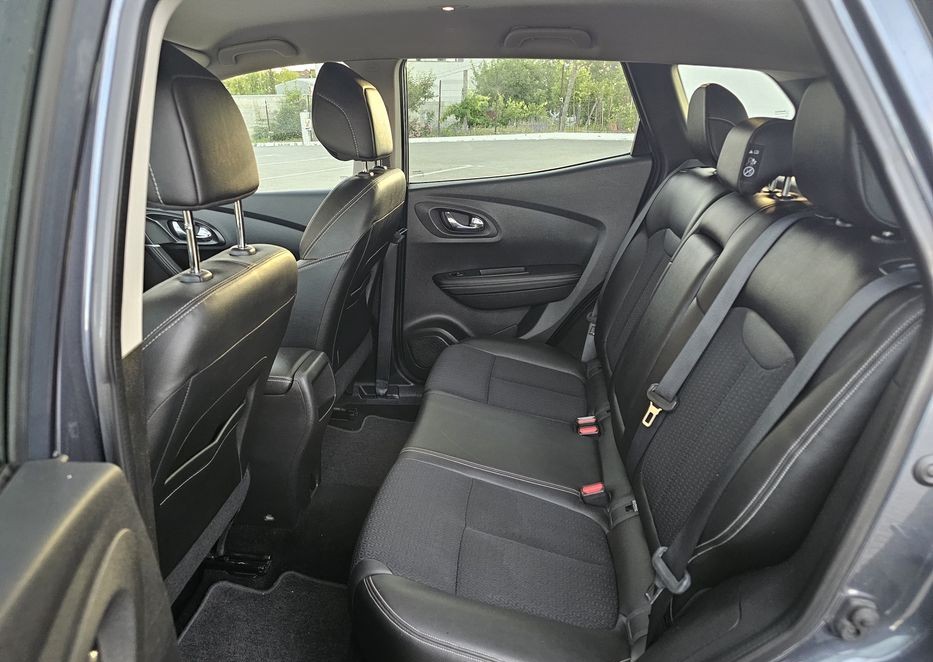 Renault Kadjar BOSE Edition 4x4 | 1.6 dCi 131 CP | Distribuție Lanț | 224.000 km Reali | Faruri LED Pure Vision | Keyless Entry & Go - Imagine 8
