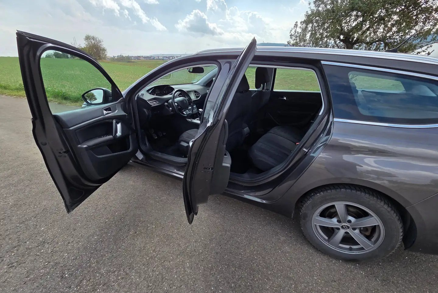 Peugeot 308 SW 1.6 BlueHDi 120 CP | Navi | Cameră + Park Assist | Cârlig remorcă | 80.000 km - Imagine 10
