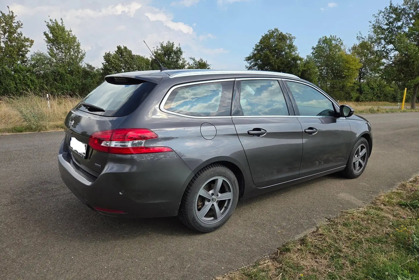 Peugeot 308 SW 1.6 BlueHDi 120 CP | Navi | Cameră + Park Assist | Cârlig remorcă | 80.000 km - Imagine 6