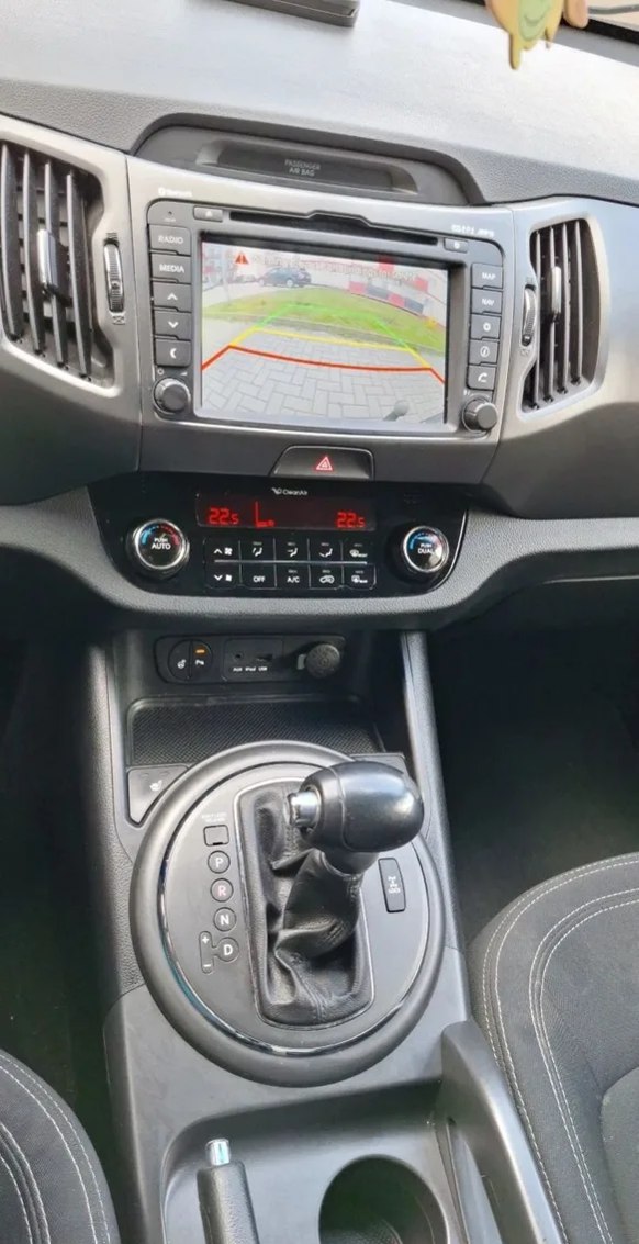 Kia Sportage 2.0 CRDi 4WD Automată - Imagine 6