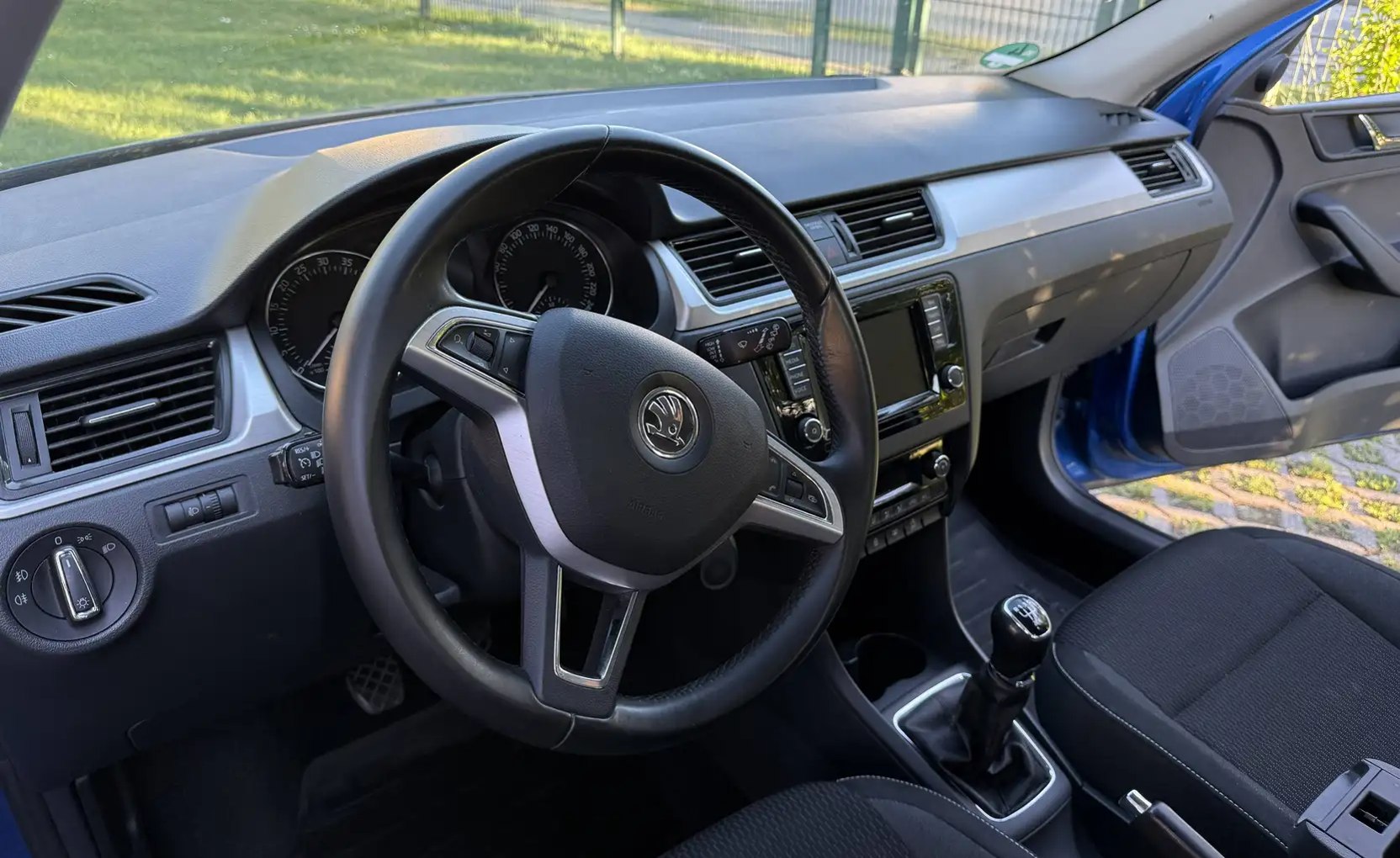 Skoda Rapid Spaceback 1.4 TDI 90 CP | Navi | 112.037 km | 1. Proprietar | TÜV 10/2027 | Stare impecabilă - Imagine 9