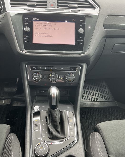Volkswagen Tiguan 2020 | 2.0 BiTDI 240 CP | 4Motion | DSG | 180.000 km | Panoramic | Cameră 360 | Masaj | Posibilitate Rate pentru Firme - Imagine 7