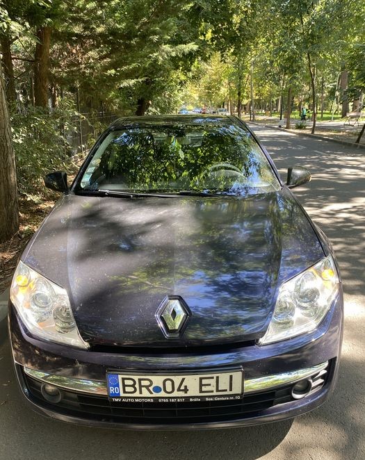Renault Laguna 3 2008 | 2.0 dCi (131 CP) | Trapă & Panoramic | Keyless Entry/Go | Piele | Primul Proprietar - Imagine 2