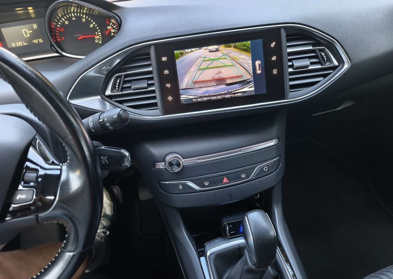 Peugeot 308 SW 1.2 PureTech 130 CP Allure – An 2016 – Cutie Automată – 119.000 km – TÜV Nou (Köln) - Imagine 13