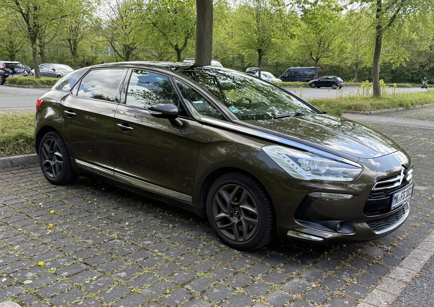 Citroën DS5 2.0 BlueHDi 180 CP Automată | Xenon | Istoric service complet + Distribuție schimbată | TÜV 07/2027 | 8 roți - Imagine 3