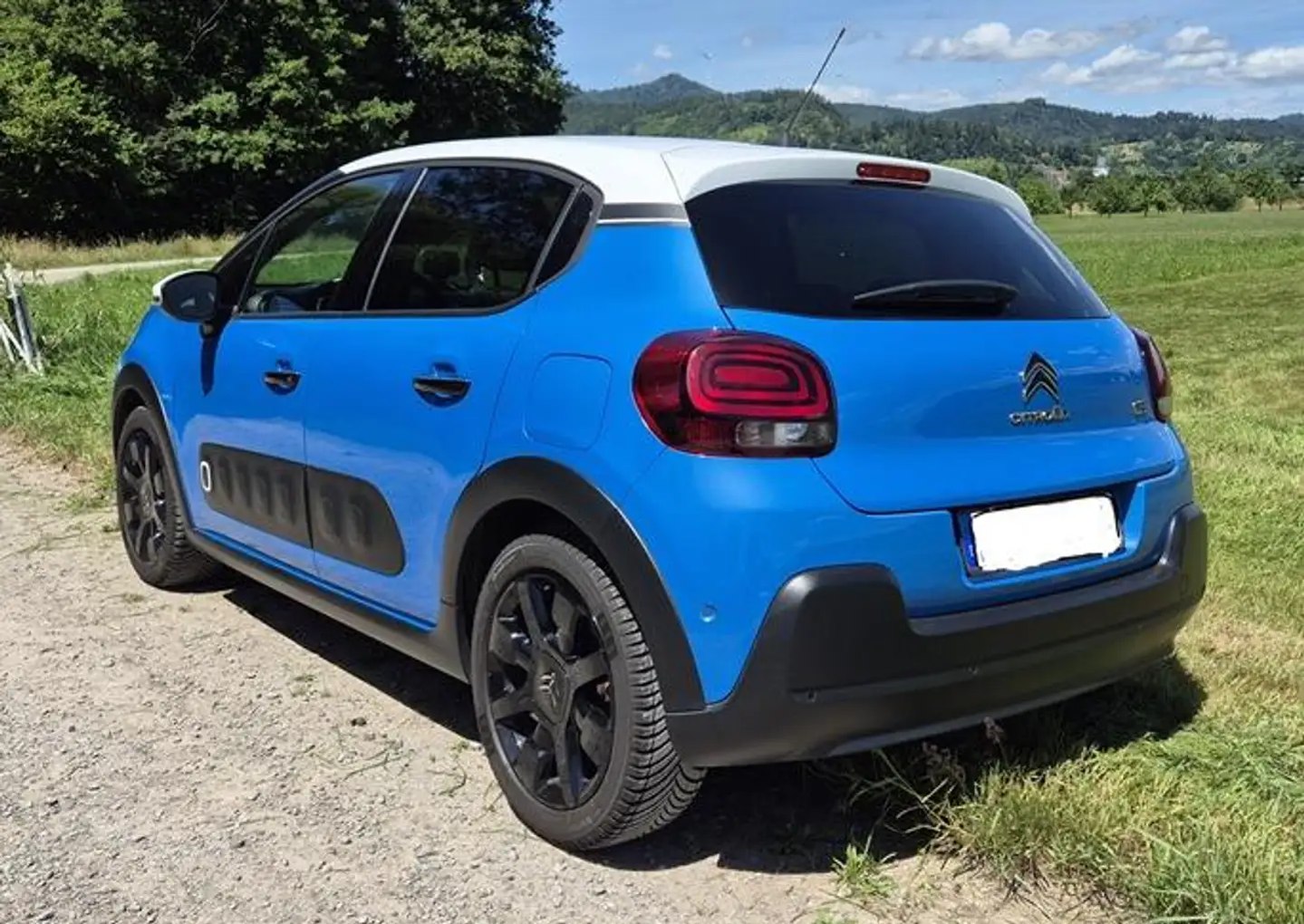 Citroën C3 PureTech 110 S&S | Navi | Teilleder | Încălzire scaune - Imagine 4