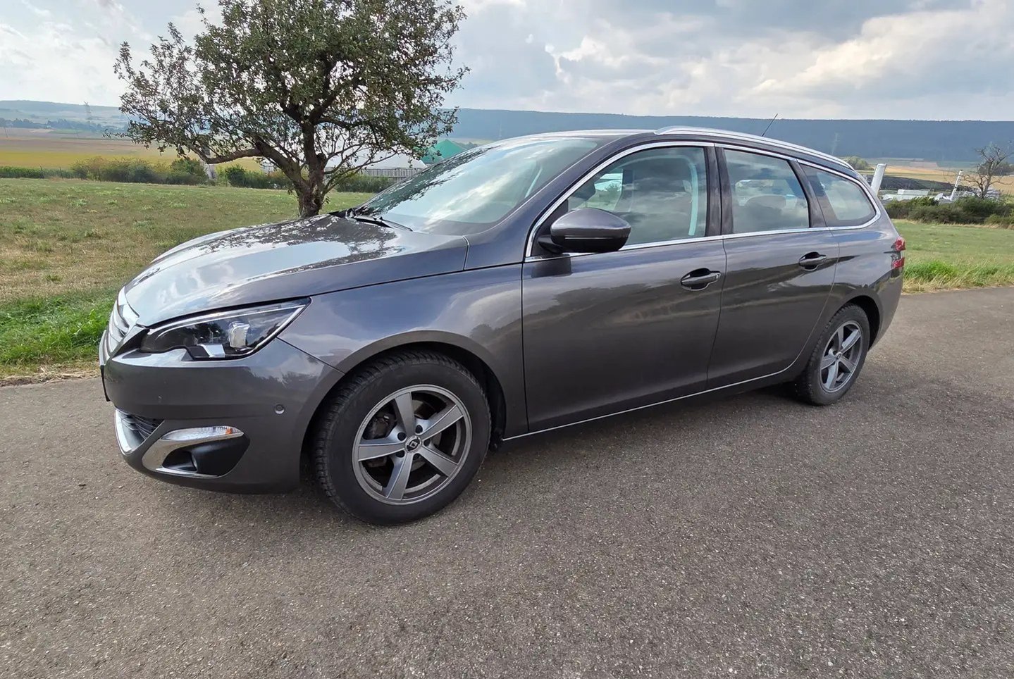 Peugeot 308 SW 1.6 BlueHDi 120 CP | Navi | Cameră + Park Assist | Cârlig remorcă | 80.000 km - Imagine 4