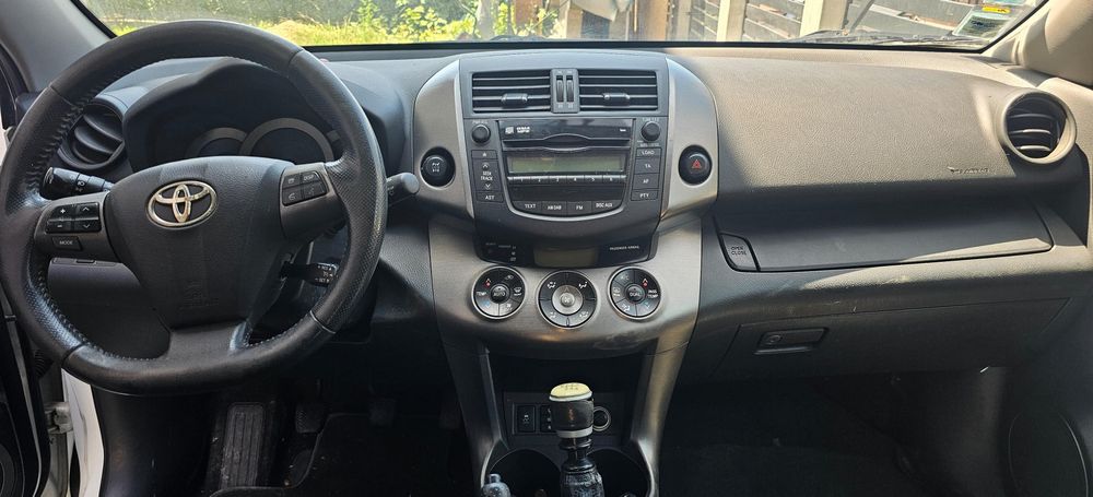 Toyota RAV4 2.2 Diesel 4x4 - Imagine 6