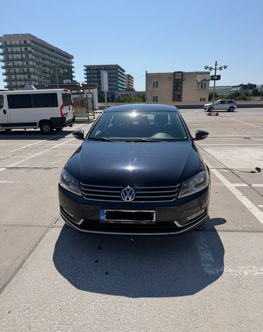 Volkswagen Passat 2014 | Motor Diesel | Cutie Automată | 165.000 km | Culoare Negru | Stare Foarte Bună | Unic / Al Doilea Proprietar - Imagine 2