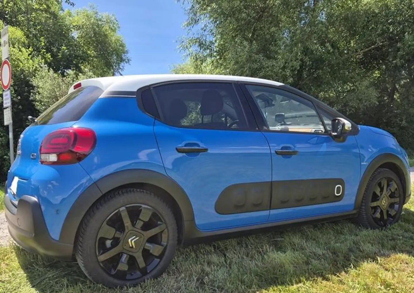 Citroën C3 PureTech 110 S&S | Navi | Teilleder | Încălzire scaune - Imagine 5