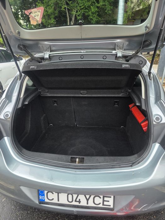 Opel Astra J 1.4 benzină aspirat 104 CP — unic proprietar - Imagine 5