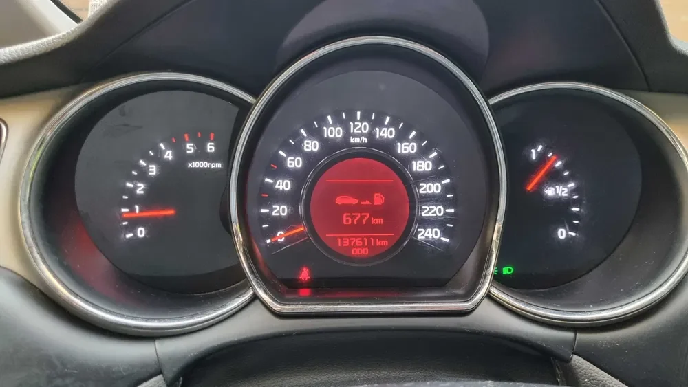 Kia Ceed 2013 | 1.6 CRDI 128 CP | 137.600 km Reali | Primul Proprietar | Cameră + 2 Seturi Jante Aliaj - Imagine 4