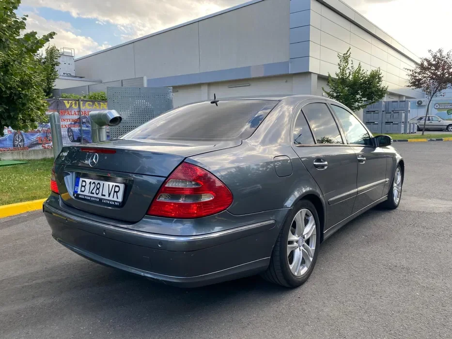 Mercedes-Benz E-Class E220 CDI Avantgarde 2006 | Cutie Automată | Proprietar (Fiscal pe loc) | Stare Impecabilă | București - Imagine 3