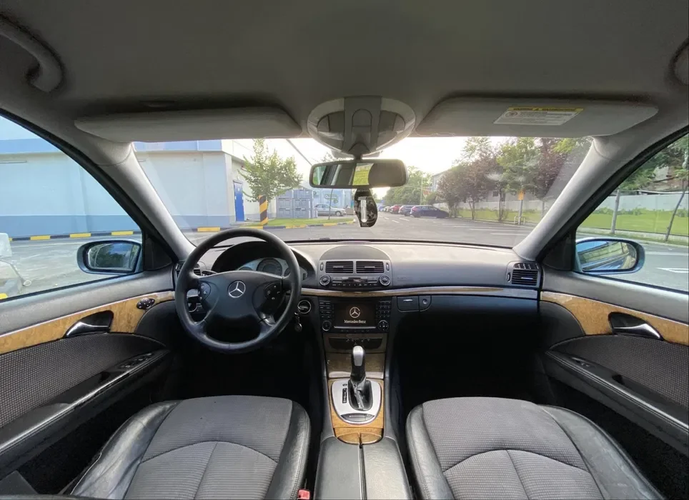 Mercedes-Benz E-Class E220 CDI Avantgarde 2006 | Cutie Automată | Proprietar (Fiscal pe loc) | Stare Impecabilă | București - Imagine 6