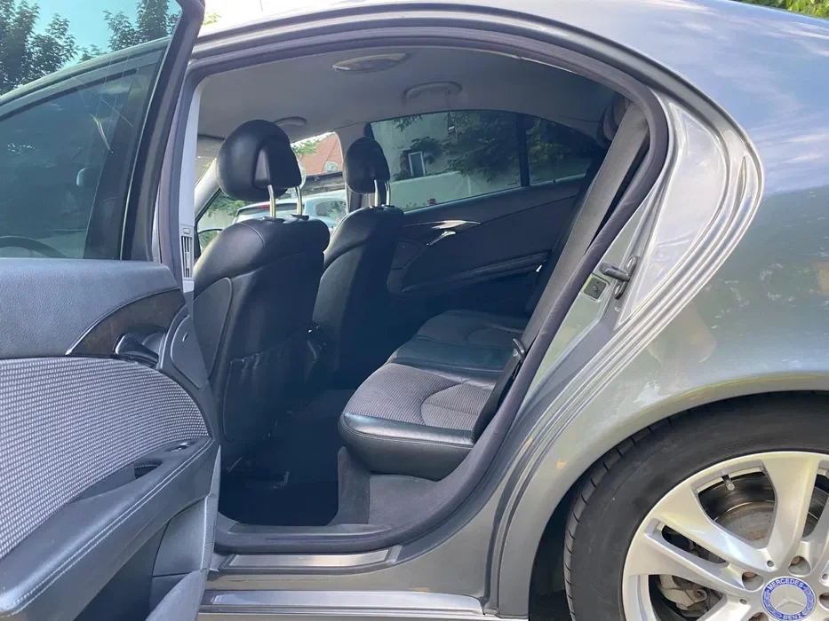 Mercedes-Benz E-Class E220 CDI Avantgarde 2006 | Cutie Automată | Proprietar (Fiscal pe loc) | Stare Impecabilă | București - Imagine 7