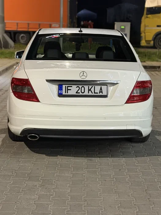 Mercedes-Benz C220 CDI Avantgarde | Automat | 2011 | Stare impecabilă - Imagine 3