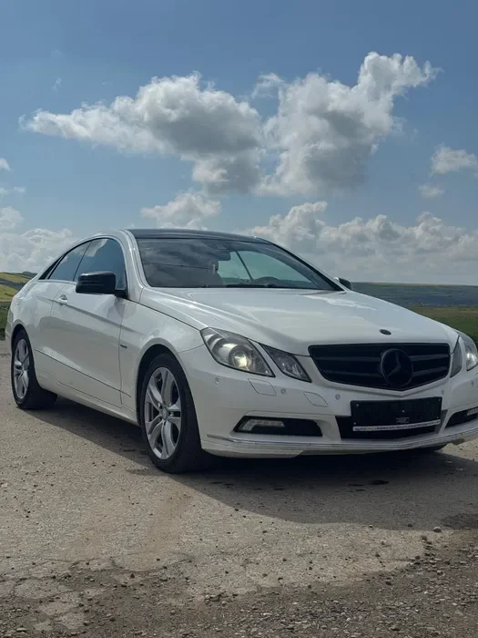 Mercedes-Benz E250 CDI Coupe | 2.2 Biturbo 204 CP | Distribuție Nouă | Scaune cu Masaj | Pachet Full LED