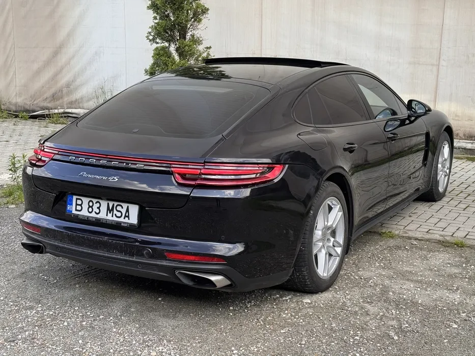 Porsche Panamera 4 E-Hybrid 2018 | 112.000 km Istoric Porsche | Unic Proprietar RO | Ușor Avariat Spate - Imagine 3