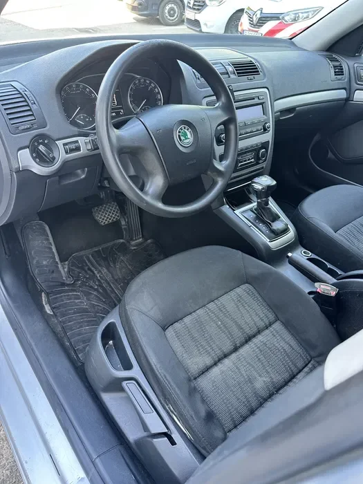 Skoda Octavia 2011 1.9 TDI BXE | Automat | Fără DPF din Fabrică | Mecanic Foarte Bună | Variante - Imagine 7