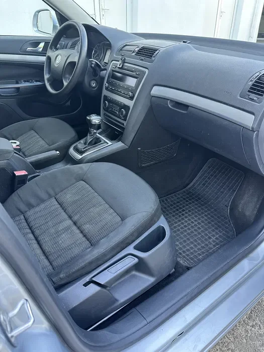 Skoda Octavia 2011 1.9 TDI BXE | Automat | Fără DPF din Fabrică | Mecanic Foarte Bună | Variante - Imagine 8