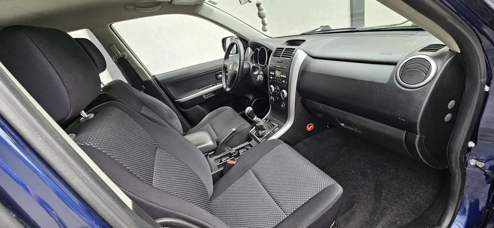 Suzuki Grand Vitara 1.9 DDiS | 4x4 cu Reductor | Import Germania | Încălzire Scaune - Imagine 6