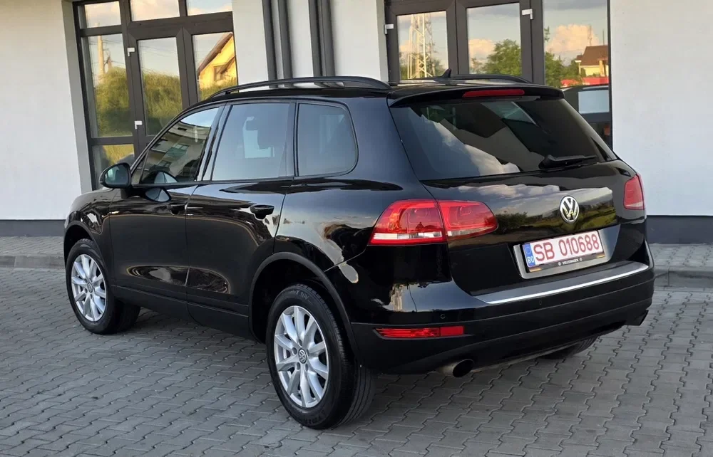 Vând/Schimb VW Touareg R-line 3.0 TDI 4MOTION 2013 • Automat 8+1 • 240.000 km • Recent Germania - Imagine 2