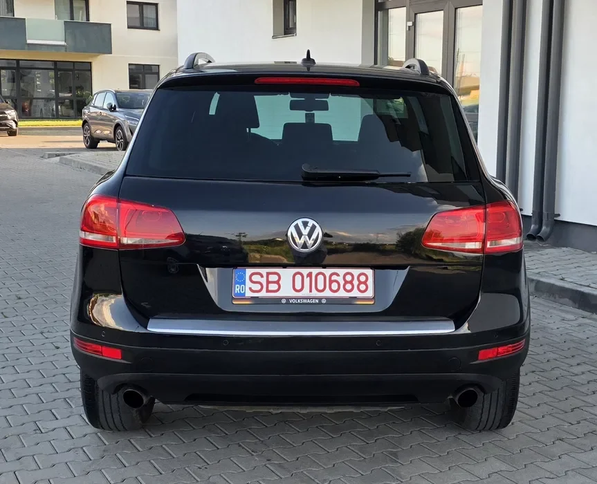 Vând/Schimb VW Touareg R-line 3.0 TDI 4MOTION 2013 • Automat 8+1 • 240.000 km • Recent Germania - Imagine 6