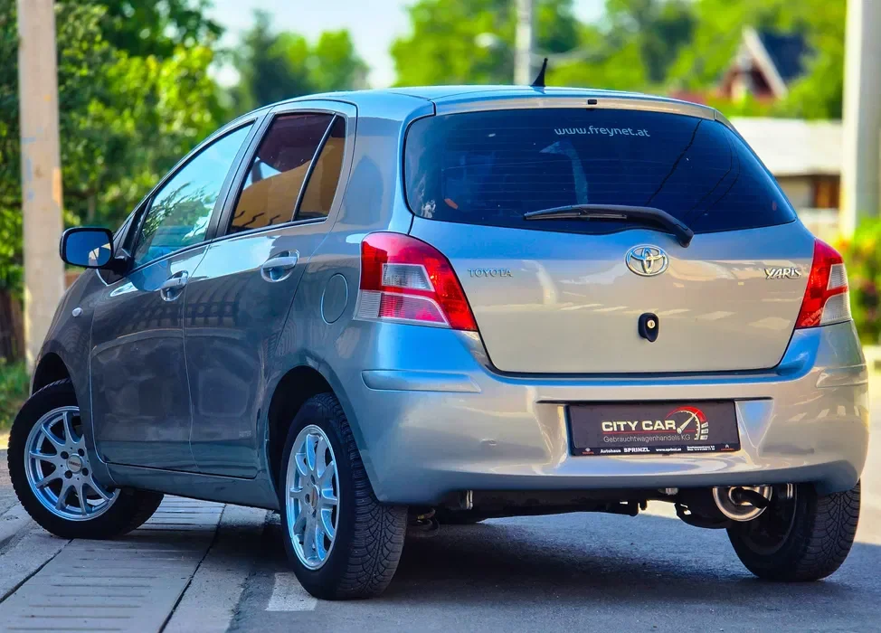 Toyota Yaris Facelift 2010 | 1.0 Benzină Euro 5 | 172.000 km Reali | Impecabilă - Imagine 2