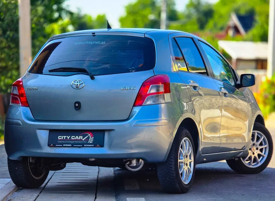 Toyota Yaris Facelift 2010 | 1.0 Benzină Euro 5 | 172.000 km Reali | Impecabilă - Imagine 3