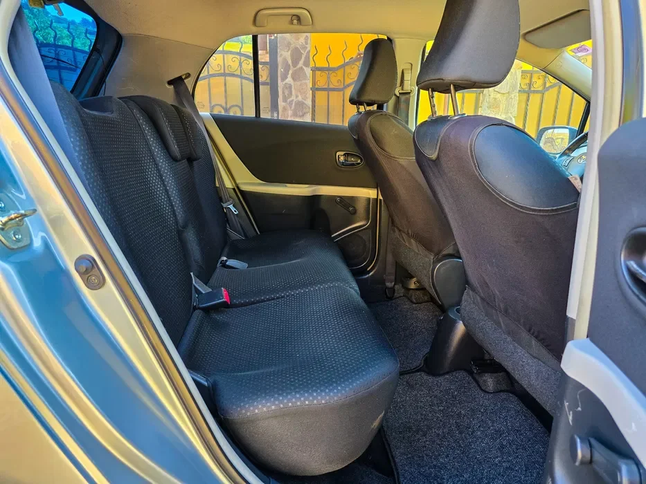 Toyota Yaris Facelift 2010 | 1.0 Benzină Euro 5 | 172.000 km Reali | Impecabilă - Imagine 7