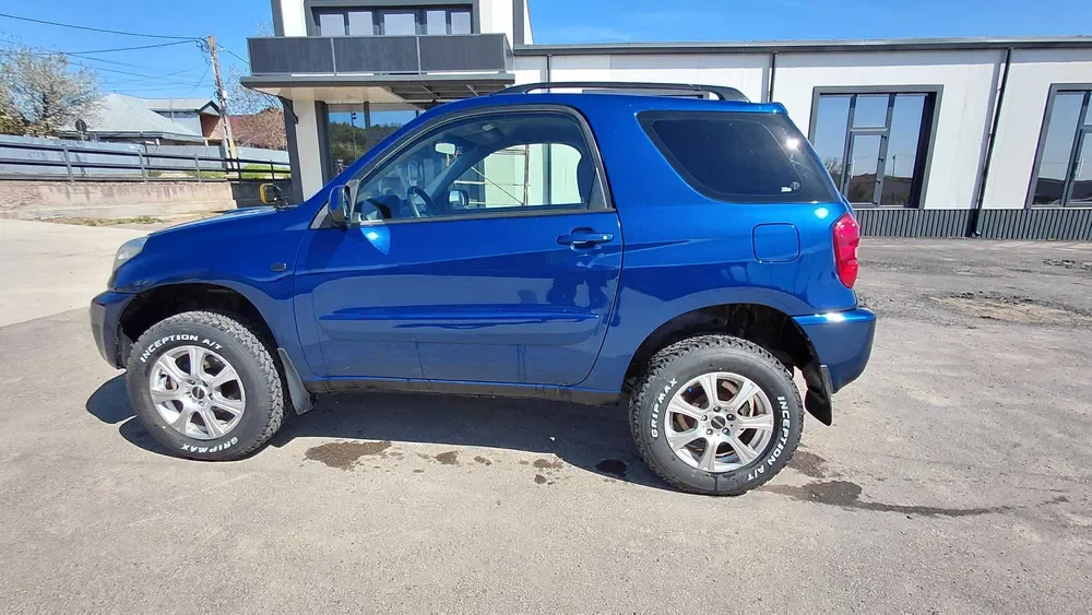 Toyota RAV4 2004 | 225.000 km | Kit Înălțare, Multe Piese Noi, Scut Metalic - Imagine 4