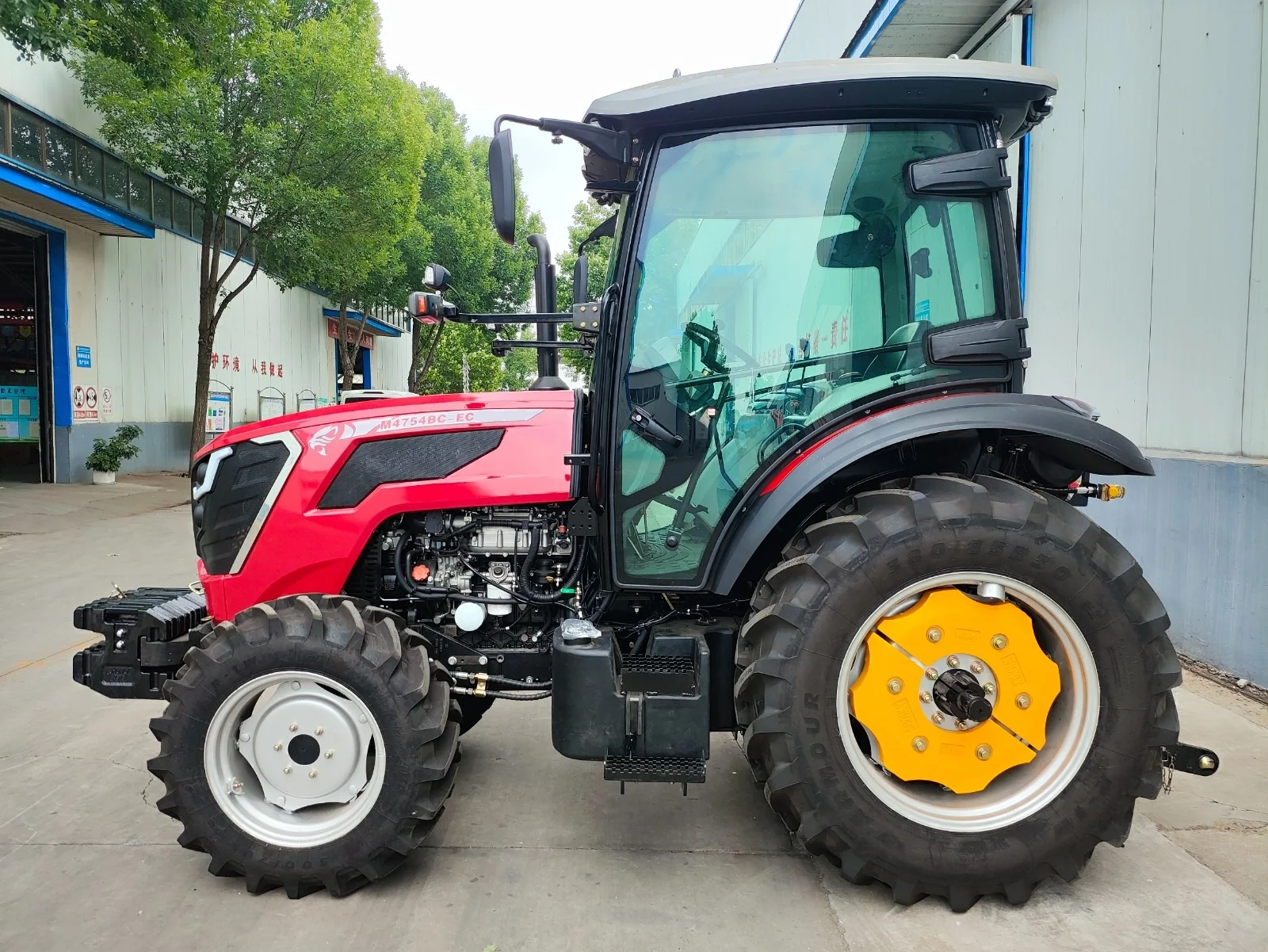 Tractor Nou New River 75 CP (Model 754B) 4×4 – Cabină, Aer Condiționat & Încărcător Frontal 4 în 1 - Imagine 3